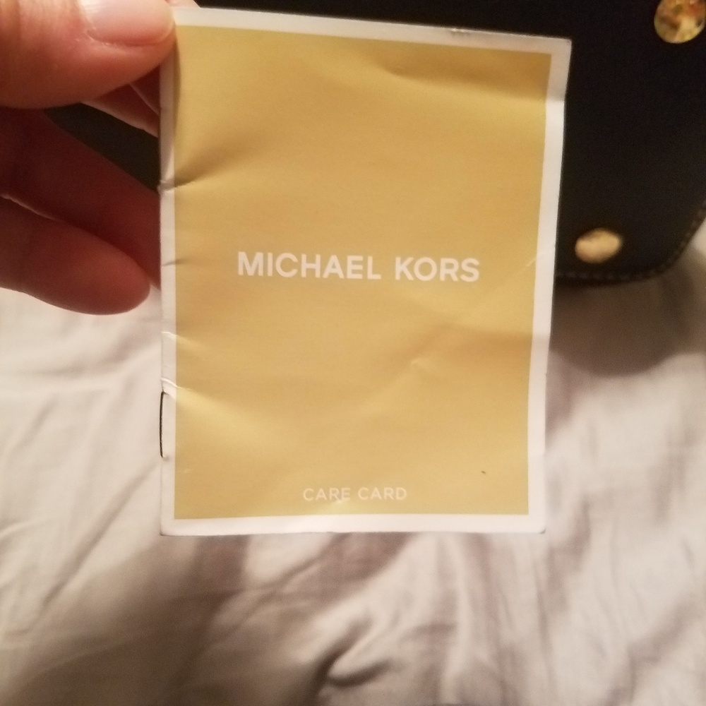 Authentic Michael Kors - Picture 4 of 4